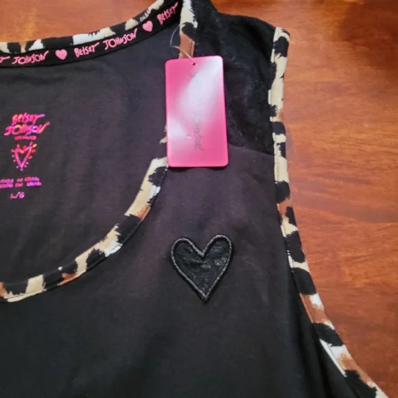 NWT Betsy Johnson Black Tank Top with Lace Detail on Shoulders Sz. L - Picture 4 of 5